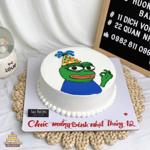 Bánh sinh nhật hài hước vẽ hình chú ếch xanh